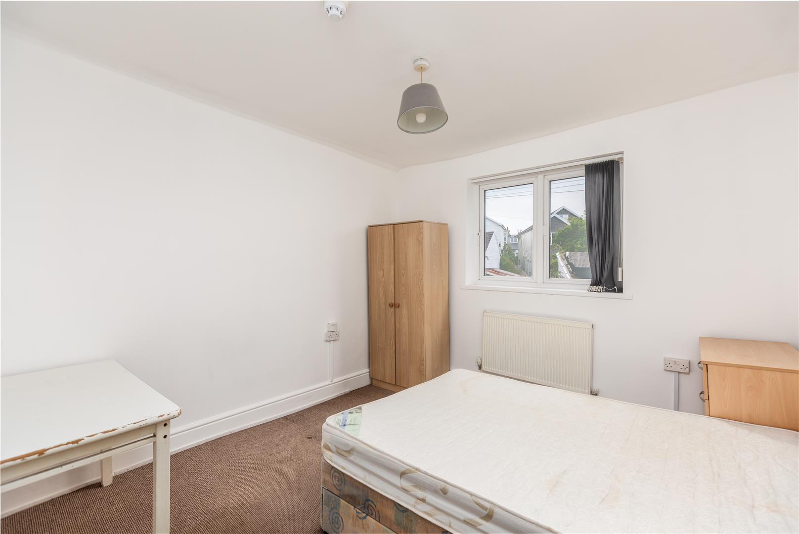 Gwydr Crescent, Uplands, Swansea, SA2 0AB